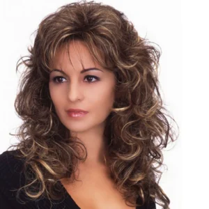 Waviii Luxe – Medium Curly Wig – Synthetic Hair Gold color 80s style